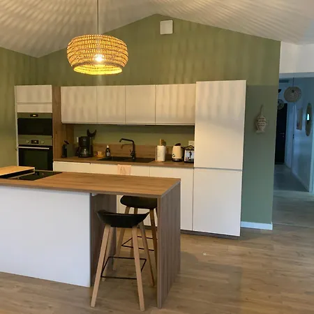 Vakantiehuis Belle Maison Lumineuse, Et Centre A Pieds