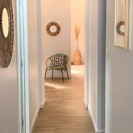 Vakantiehuis Belle Maison Lumineuse, Et Centre A Pieds *